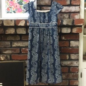 Girl’s dark blue dress